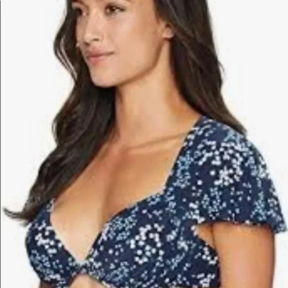 Michael Kors - Picture 3 of 7